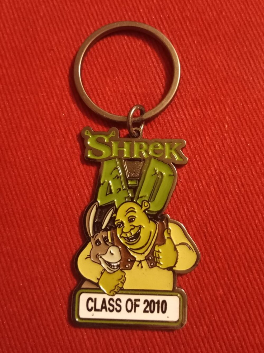 Shrek 4D Class of 2010 metal and enamel keychain
